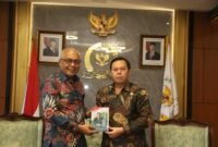 Ketua DPD RI, Sultan B. Najamudin, bersama Ketum PWI Pusat, Akhmad Munir dan jajaran pengurus PWI saya audiensi di Gedung DPR/MPR RI, Jumat (21/11).