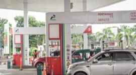 Aktivitas Pnegisian BBM di SPBU