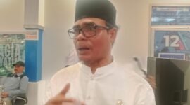 Waka 1 DPRD Provinsi Bengkulu, Teuku Zulkarnain menyatkan kunci parpirna pergantiann dan pengangkatan Ketua DPRD tergantung Farksi Golkar yang memiliki kepentingan.