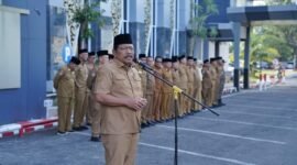 Wakil Gubernur Bengkulu Mian menegaskan ASN harus hadir langsung membantu masyarakat dalam Apel Perdana Tahun 2026 Pemprov Bengkulu.