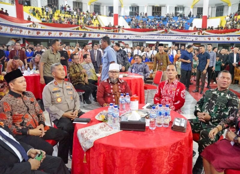 Pemerintah Provinsi Bengkulu mengapresiasi umat Kristiani dalam perayaan Natal Oikumene sebagai wujud nyata toleransi dan kerukunan antarumat beragama.