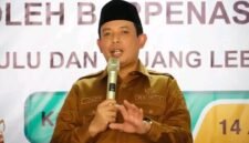 Walikota  Bengkulu Dedy Wahyudi, menyatakan Mars Kota Bengkulu ditetapkan sebagai lagu wajib dalam acara resmi. Pemkot Bengkulu menilai lagu ini sebagai strategi membangun identitas dan kebersamaan warga