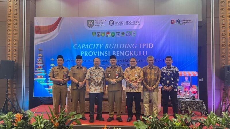 Meski inflasi Bengkulu masih terkendali di angka 2,77 persen, TPID diminta mewaspadai inflasi pangan akibat tingginya permintaan dan keterbatasan produksi cabai dan ayam ras.