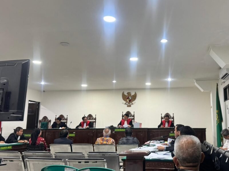 Sidang PTM dan Mega Mall Bengkulu menghadirkan empat ahli yang menilai perkara ini lebih tepat diselesaikan secara perdata. Penghitungan kerugian negara dinilai cacat prosedur.