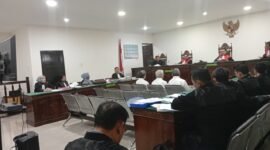 Sidang kasus dugaan korupsi pembangunan PTM dan Mega Mall Bengkulu mengungkap klaim tidak adanya kebocoran PAD. Para terdakwa menegaskan proyek dibiayai swasta tanpa APBD dan disebut meningkatkan perekonomian Kota Bengkulu.