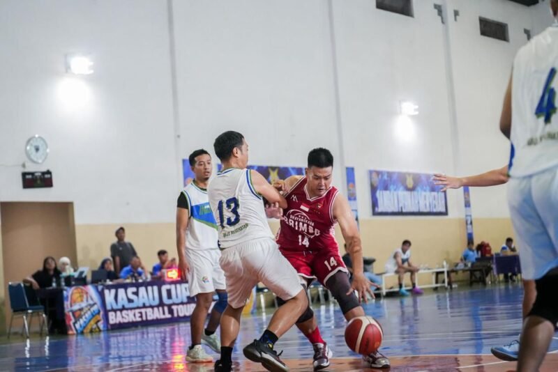 Tim Basket Bhayangkara Brimob meraih Juara 1 KASAU Cup 2026 dan membuktikan personel Polri mampu berprestasi di dunia olahraga nasional.
