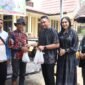 Polres Lebong membagikan 500 kupon daging kurban dari 6 ekor sapi pada Iduladha 1447 H sebagai upaya memperkuat solidaritas dan kebersamaan dengan masyarakat.