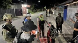Satgas Damai Cartenz 2026 dan Polres Nabire mengamankan satu bilah senjata tajam dalam razia malam di sejumlah titik rawan kriminalitas di Kota Nabire.
