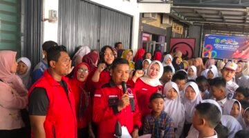 Sebanyak 1.513 pelajar di Kota Bengkulu menerima bantuan Program Indonesia Pintar (PIP) melalui aspirasi MY Esti Wijayati. Bantuan ini diharapkan membantu biaya pendidikan dan meningkatkan semangat belajar siswa. (JUMAT-05-06-2026)--FOTO: HANDI//MBG.