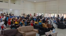 Jamaah haji Kloter 2 Padang yang merupakan kloter pertama asal Bengkulu tiba dengan selamat di Bengkulu. Sebanyak 393 jamaah pulang lengkap dan disambut Pemprov Bengkulu serta keluarga dengan penuh haru.