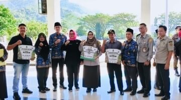 Bupati Lebong Azhari menghibahkan lahan 6,19 hektare kepada BRMP Bengkulu untuk membangun kebun percobaan dan menjadikan Lebong pusat pengembangan teknologi pertanian di Bengkulu.