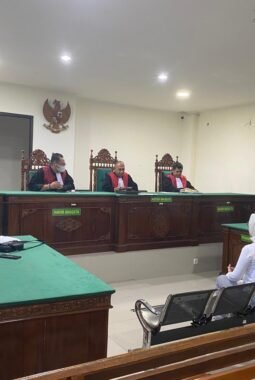 Akui Pakai Uang Perusahaan, Latifa Dituntut 4,5 Tahun Penjara
