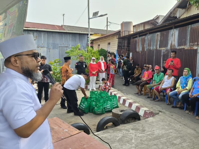 Korban kebakaran Pengantungan mengaku mendapat semangat setelah Gubernur Bengkulu Helmi Hasan datang dan memastikan bantuan bagi 24 rumah terdampak.