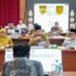 RAPAT : Sebanyak 15 titik di daerah tersebut masuk dalam program pemerintah pusat dan dinyatakan siap untuk dibangun